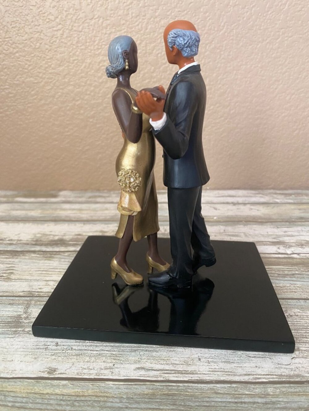 2002 Sass ’n Class Annie Lee "A Scene from RSVP" African American Decor 6" H
